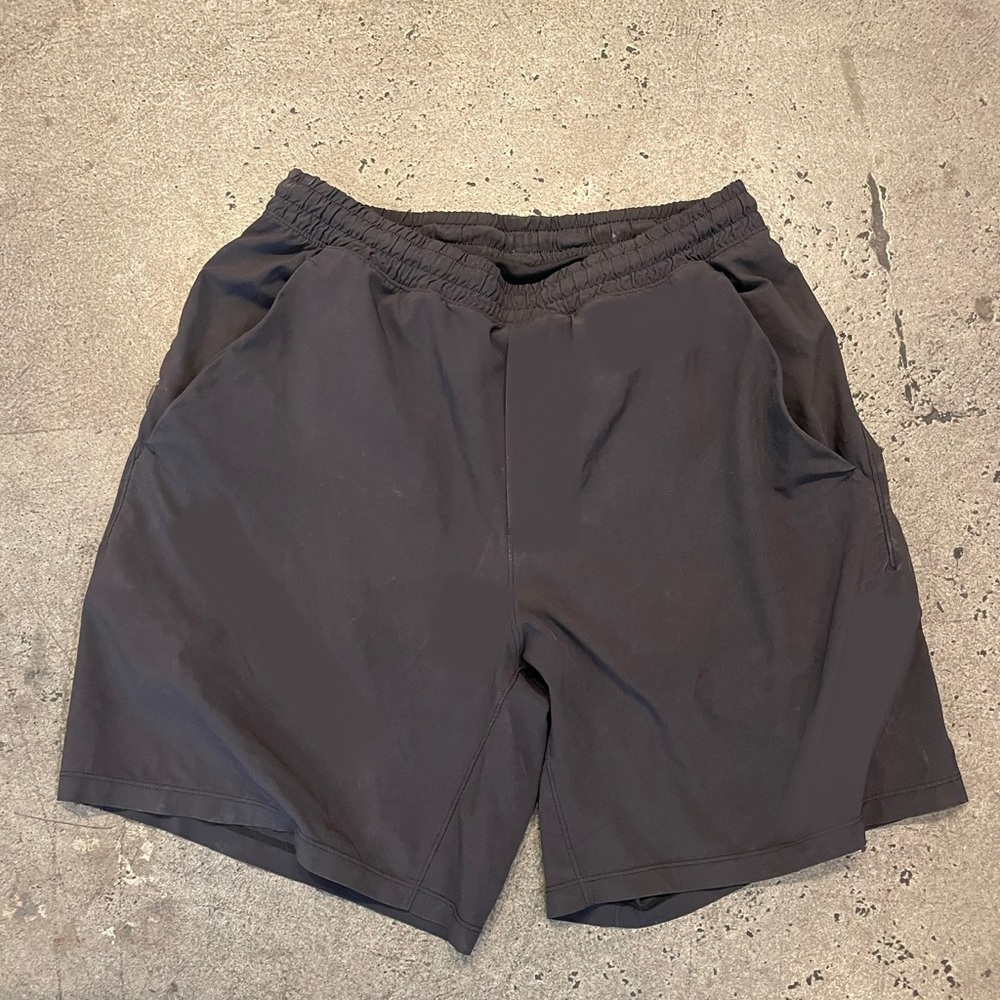 Lululemon lined pace-breakers.
